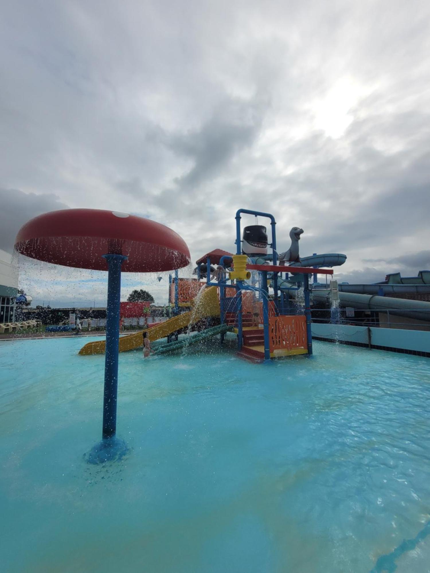 A22 Unity Beach Holiday Resort Unity Brean Sleeps 8 People 3 Bedrooms 1 Pet Stays Free Berrow Exterior photo